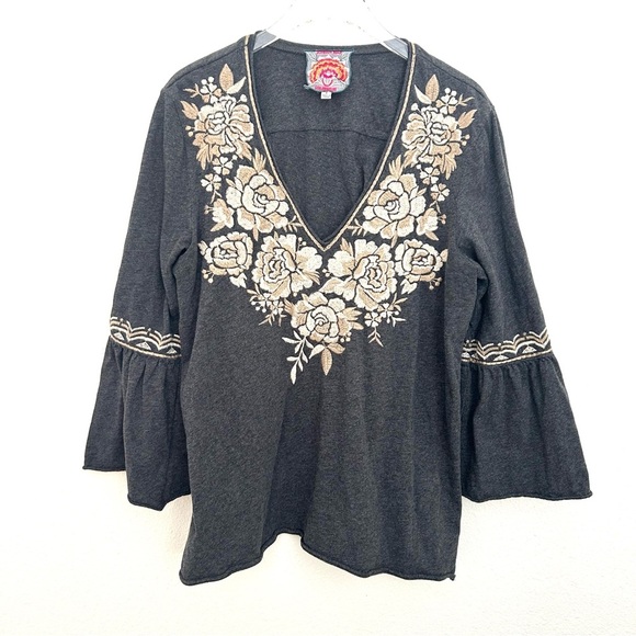 Johnny Was Tops - Johnny Was V-Neck Embroidered Shirt Romantic Floral Gray 3/4 Sleeve Size Large